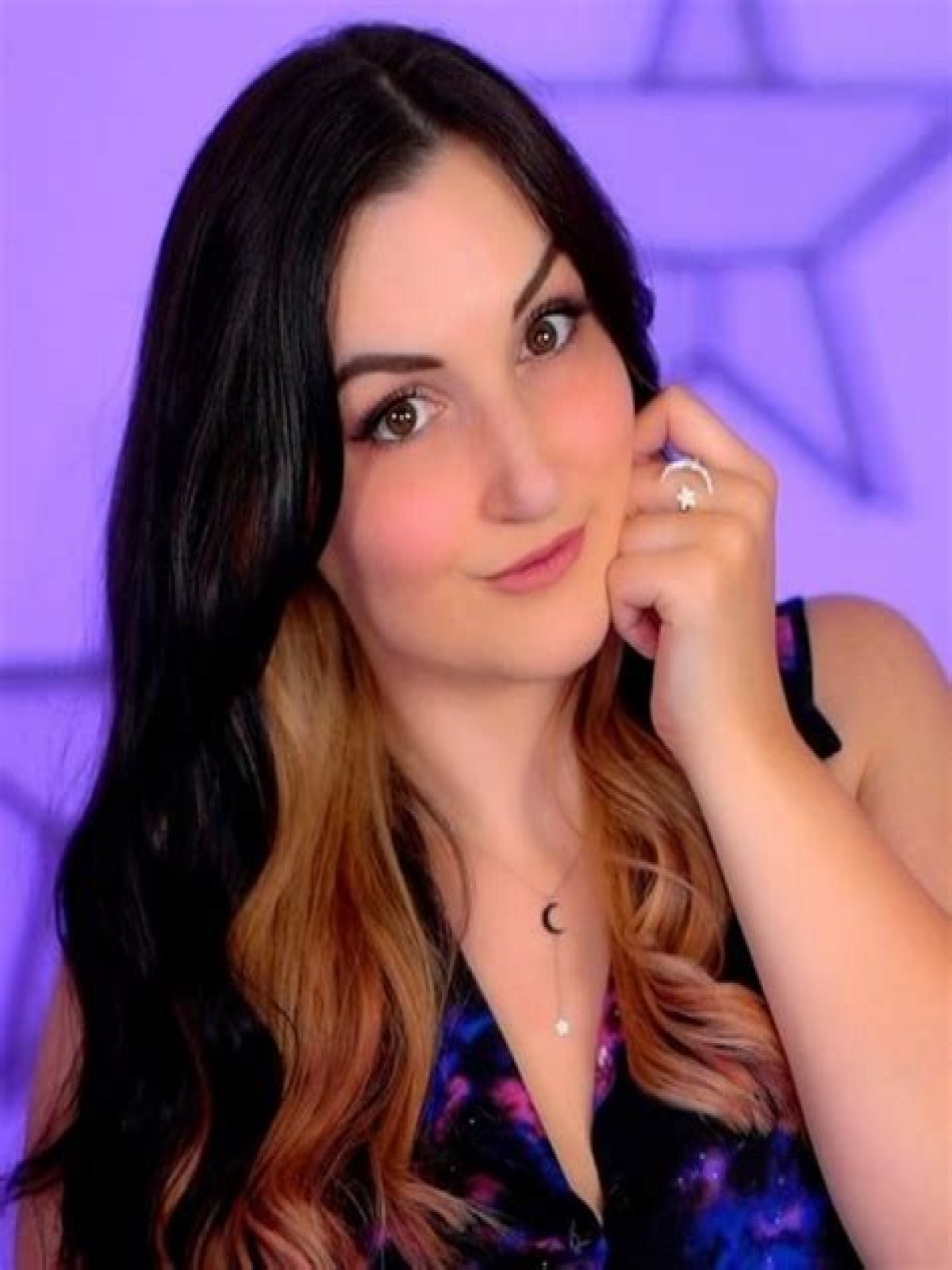 Discovering Laurenzside: The Full Name Behind The Popular YouTuber
