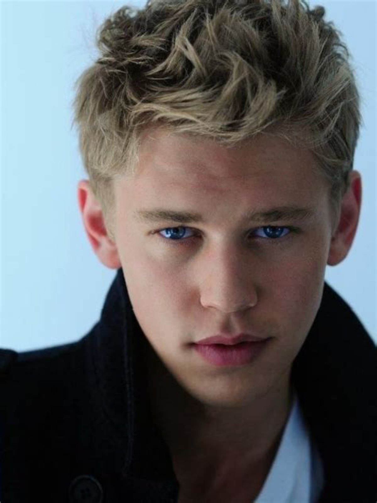 Young Blonde Male Actors: The Rising Stars Of Hollywood